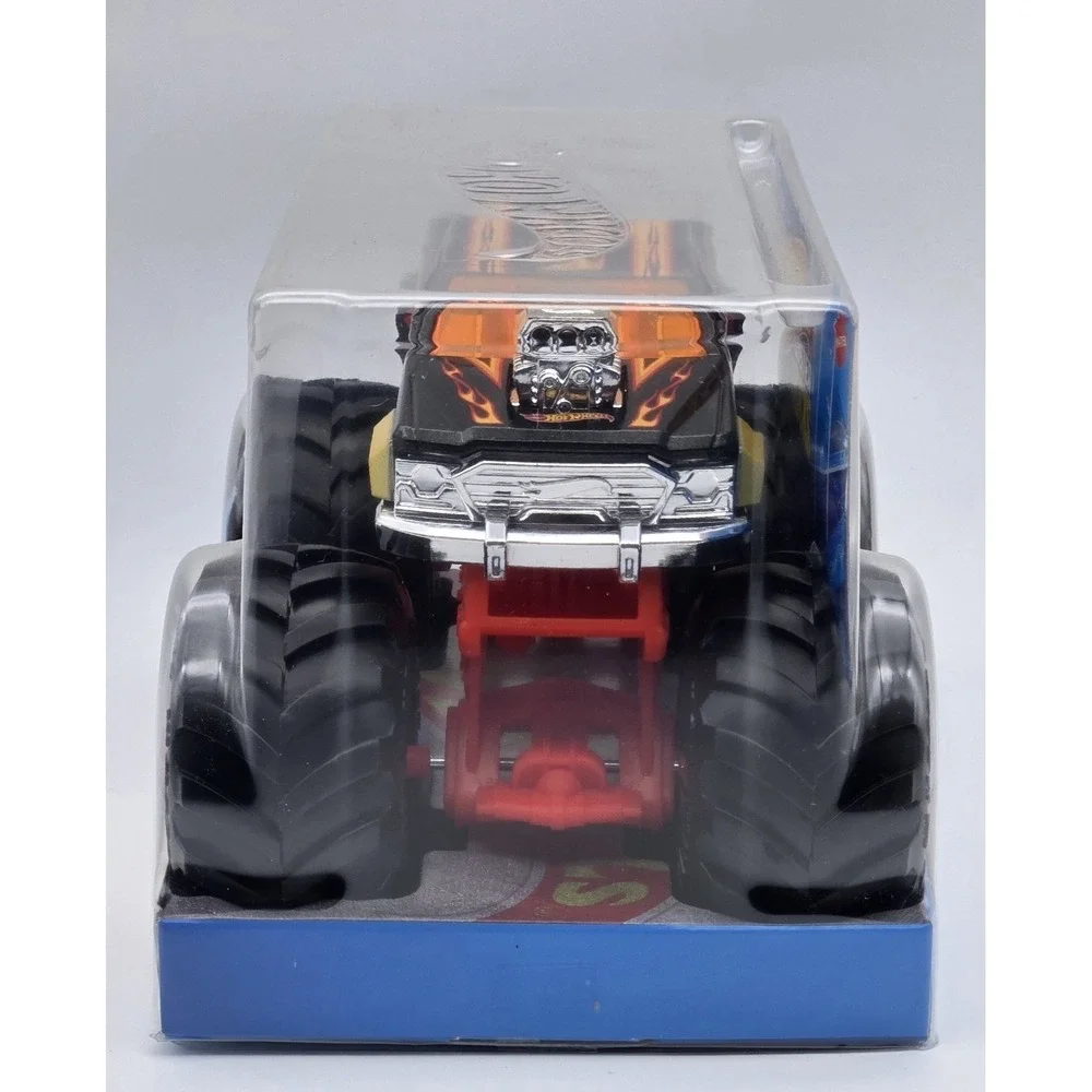 Hot Wheels Monster Trucks SoCal Crusher 1:24 Oversized‎ Diecast Truck New